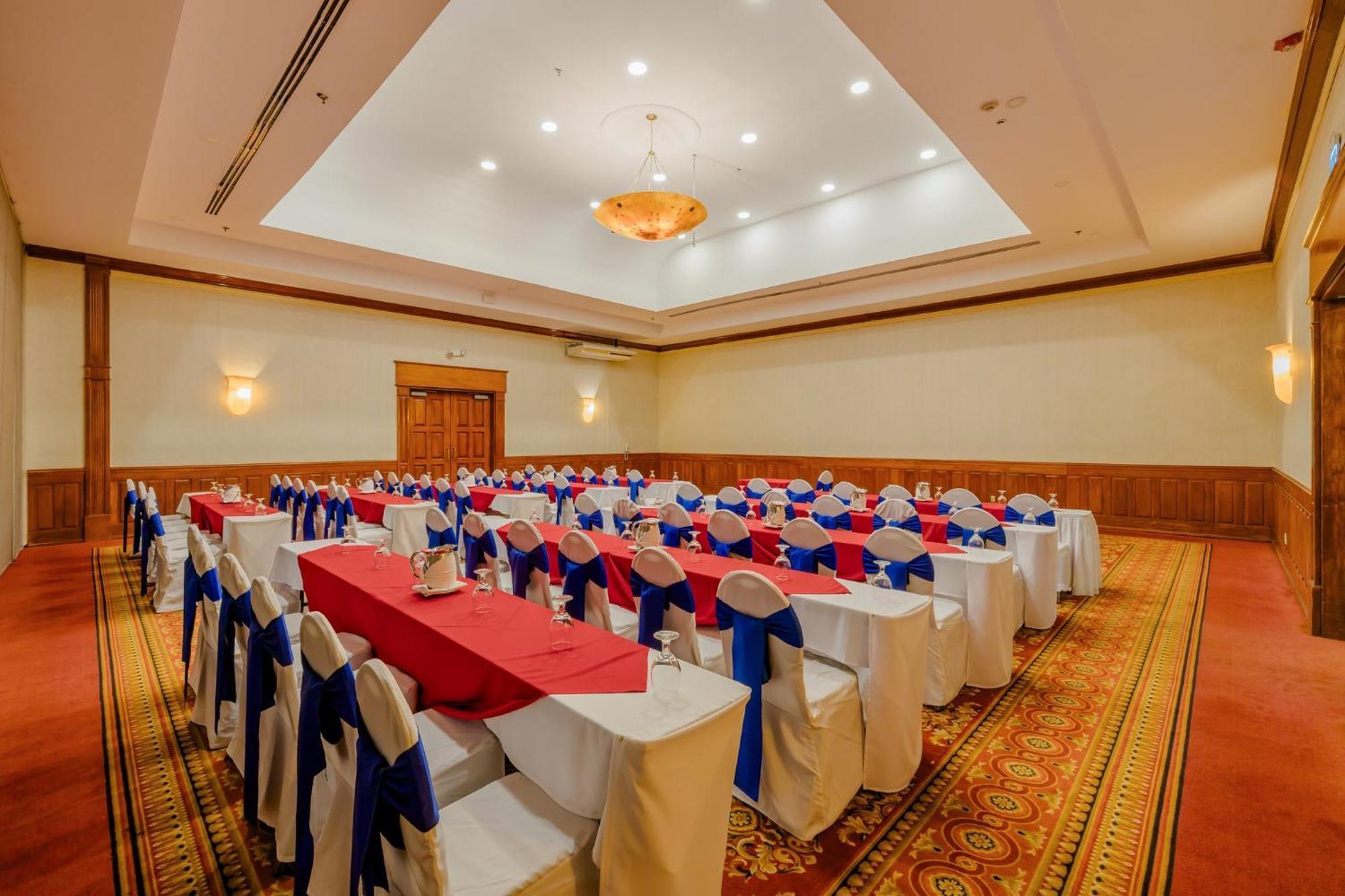 Holiday Inn Convention Center By Ihg Managua Esterno foto